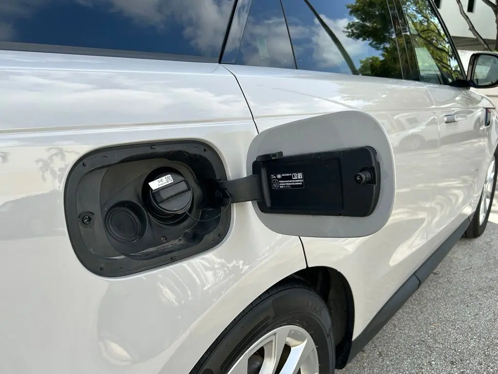 2025 Land Rover Range Rover Sport - $57,421