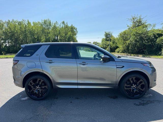 2025 Land Rover Discovery - $35,640