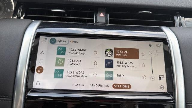 2022 Land Rover Discovery Sport P250 S
