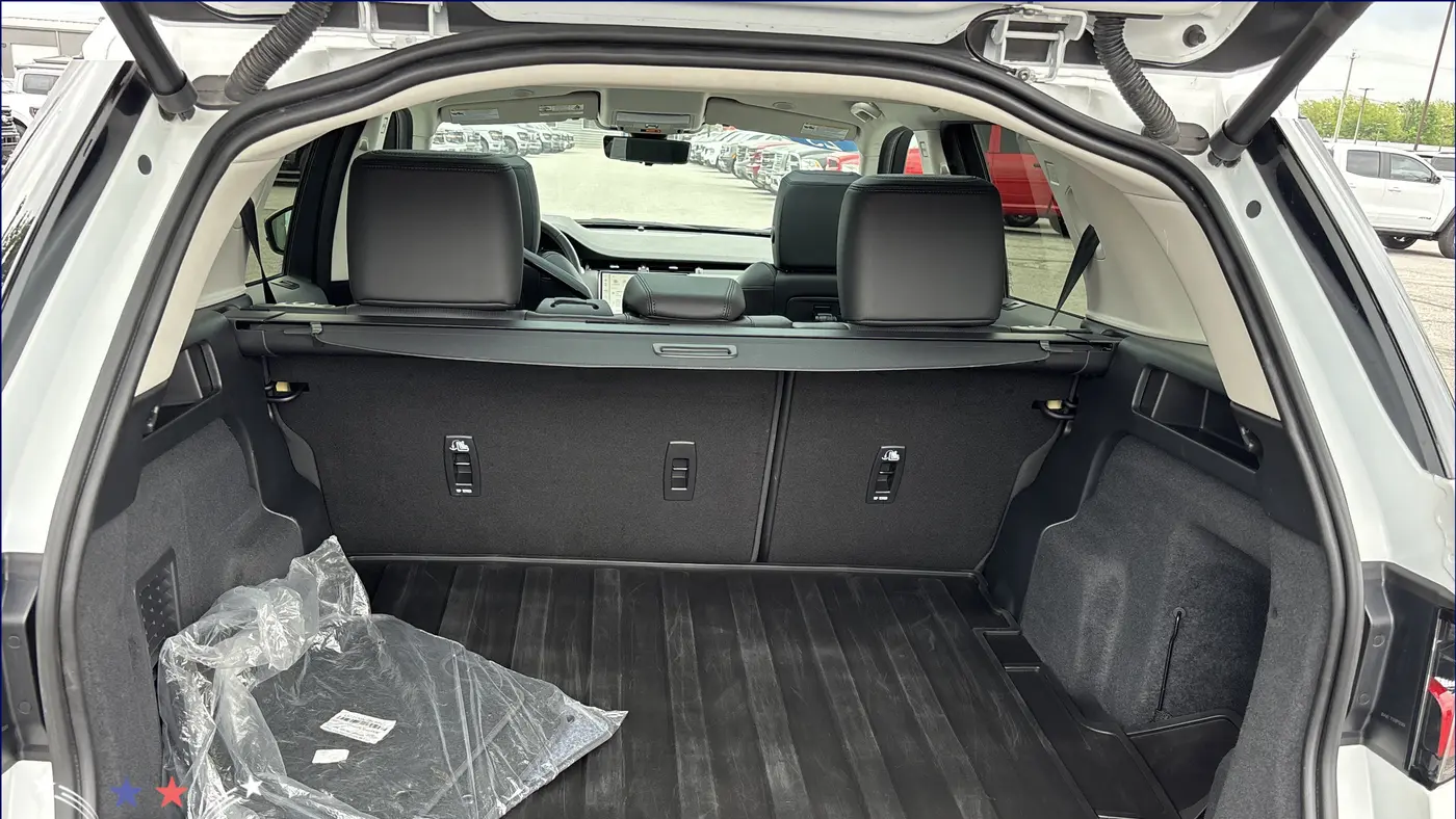 2025 Land Rover Discovery Sport P250 S
