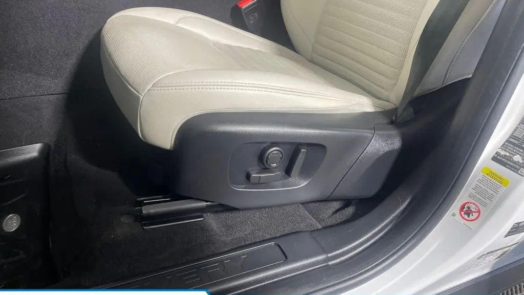 2023 Land Rover Discovery Sport P250 S