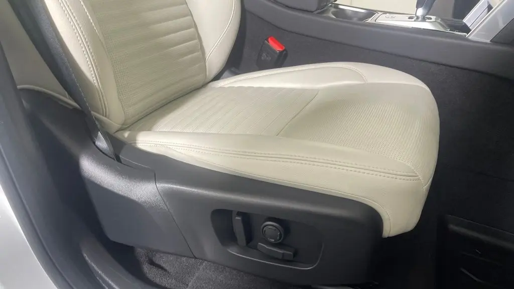 2023 Land Rover Discovery Sport P250 S