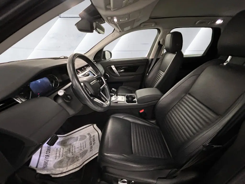 2022 Land Rover Discovery - $25,871