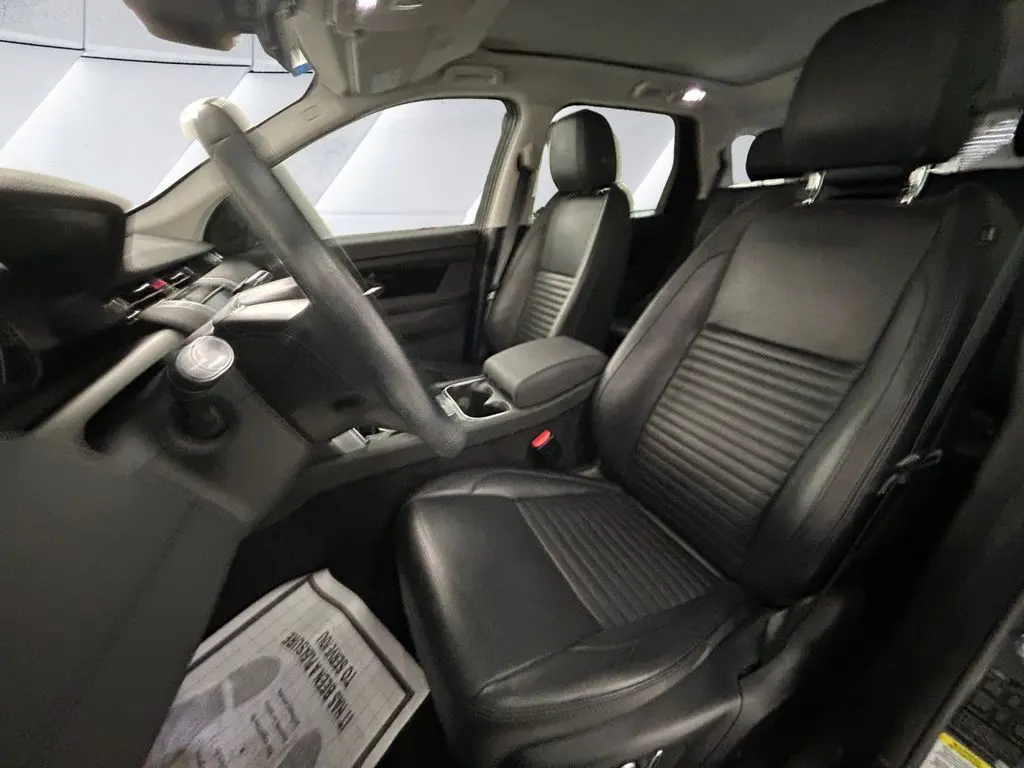 2022 Land Rover Discovery - $25,871