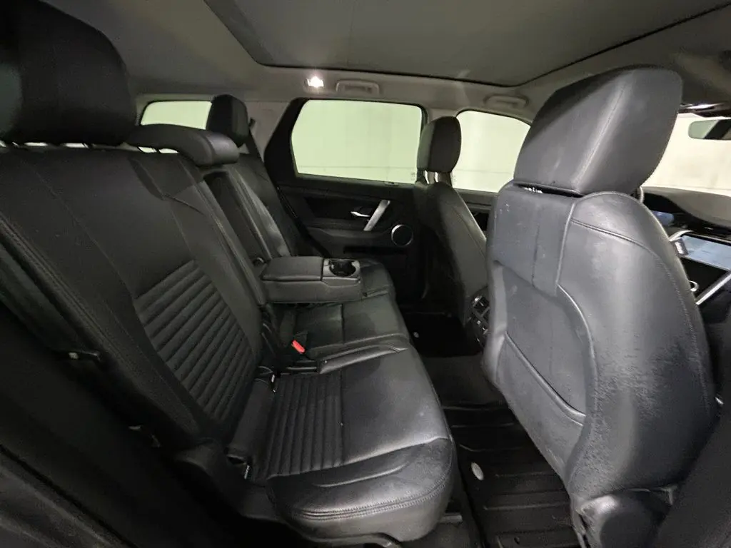2022 Land Rover Discovery - $25,871