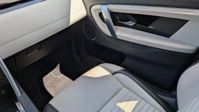 2023 Land Rover Discovery Sport P250 SE R-Dynamic