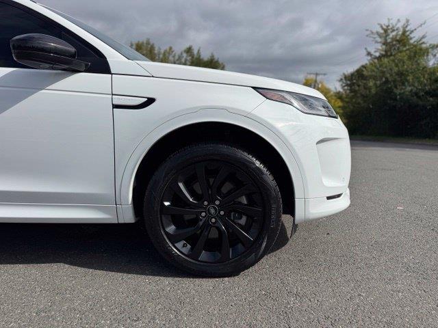 2023 Land Rover Discovery - $28,987