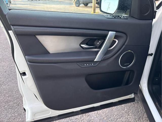 2024 Land Rover Discovery - $35,818