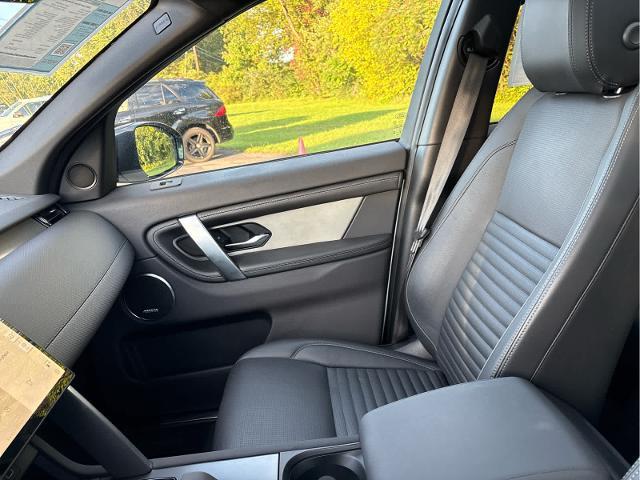 2024 Land Rover Discovery - $35,818