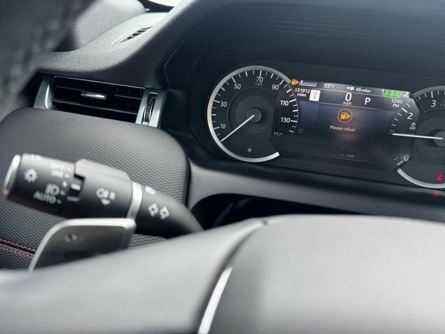 2023 Land Rover Discovery - $29,324