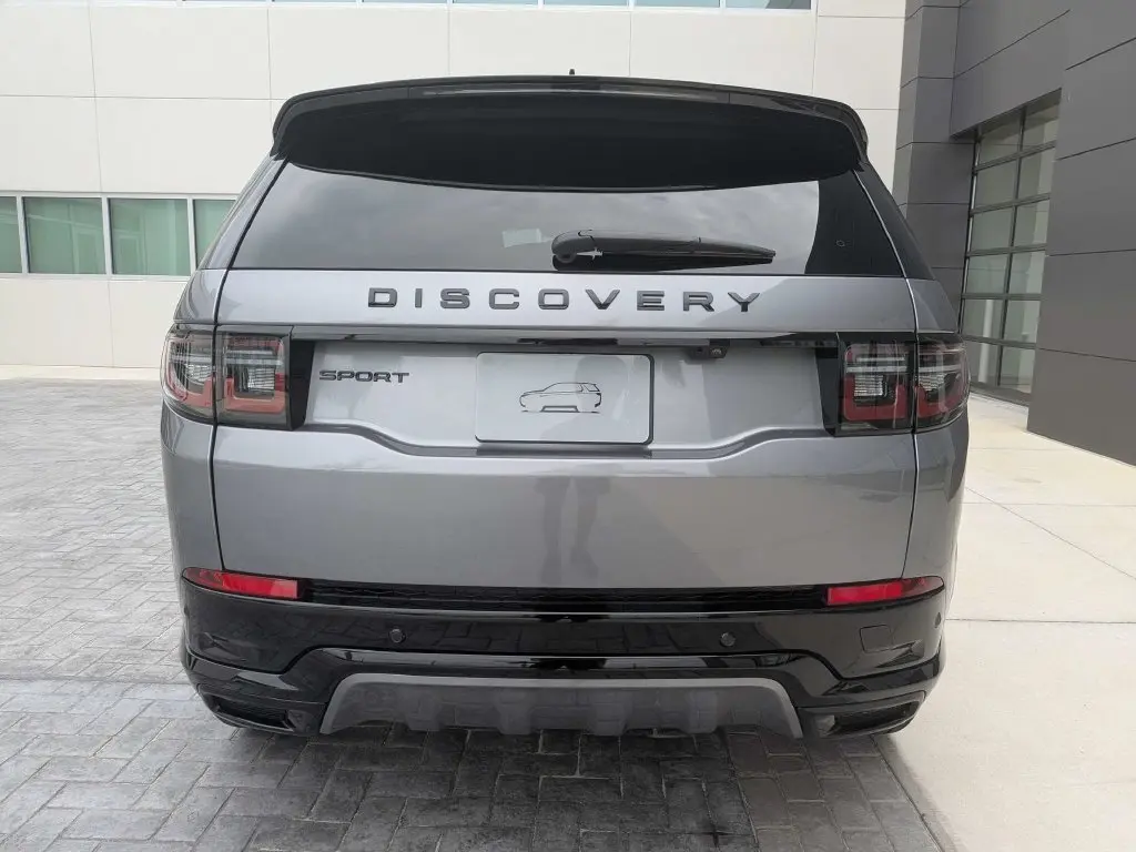 2025 Land Rover Discovery - $41,721