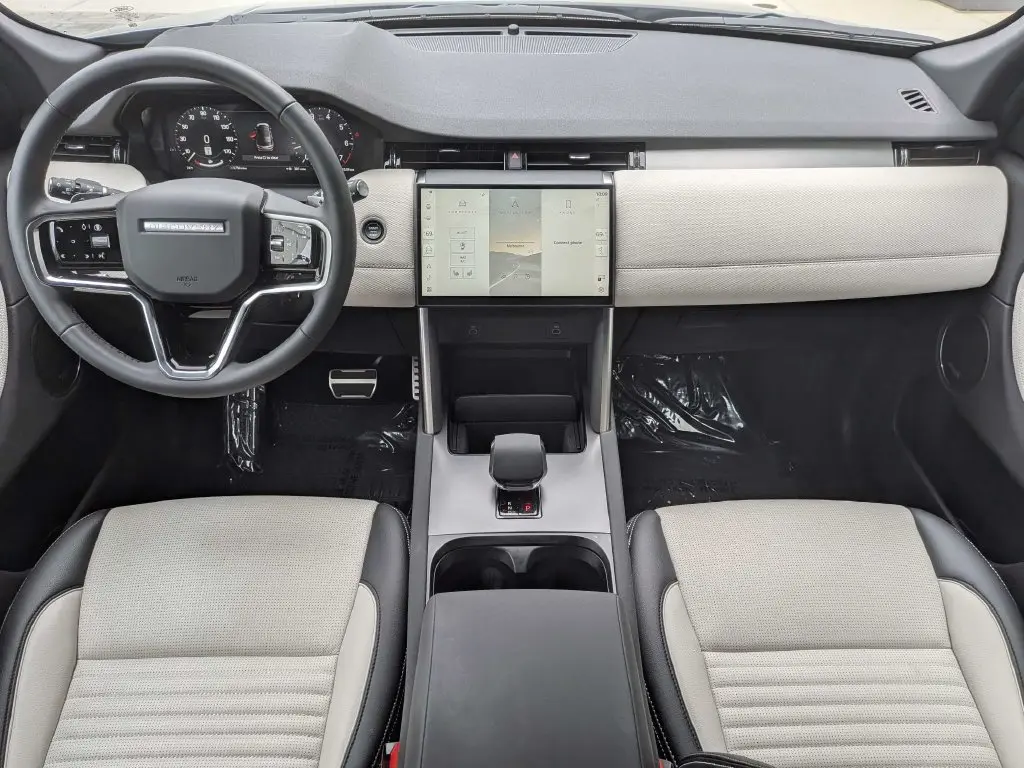 2025 Land Rover Discovery - $41,721