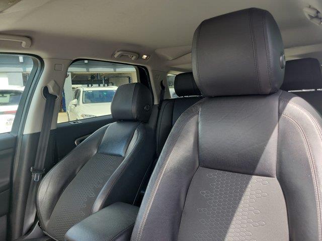 2019 Land Rover Discovery - $9,990