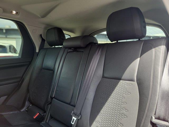 2019 Land Rover Discovery - $9,990