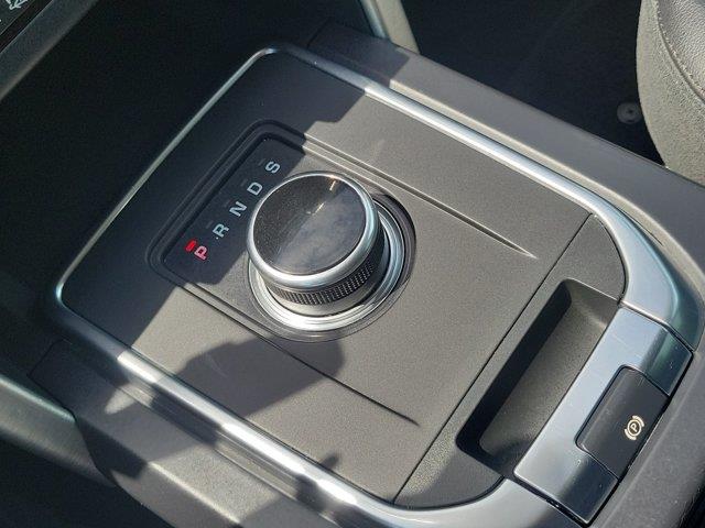2019 Land Rover Discovery - $9,990
