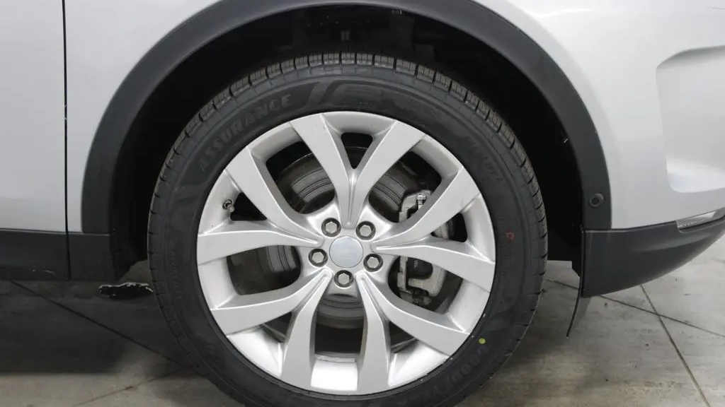 2021 Land Rover Discovery Sport P250 SE