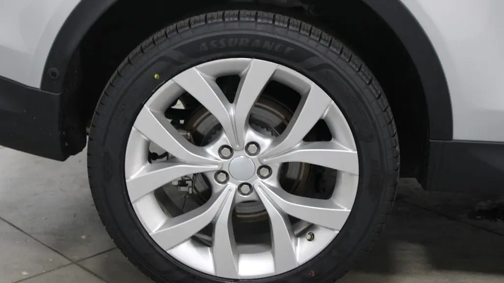 2021 Land Rover Discovery Sport P250 SE