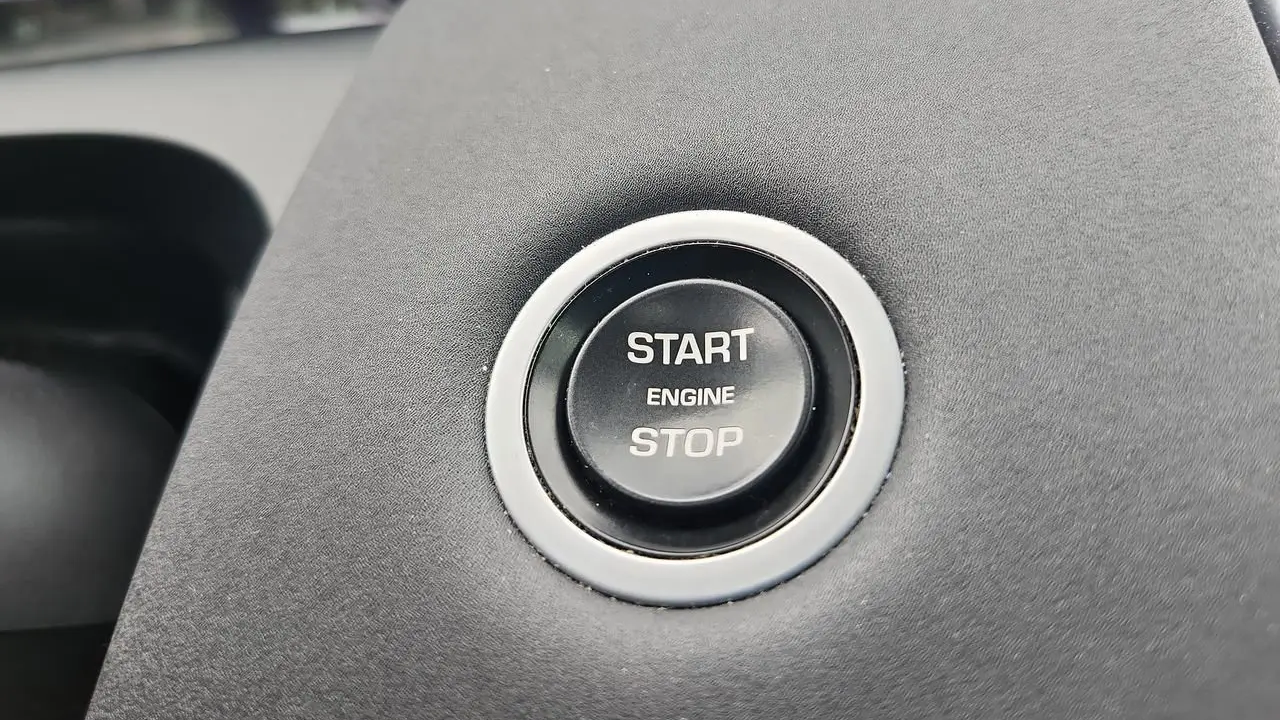 2020 Land Rover Discovery Sport P250 SE