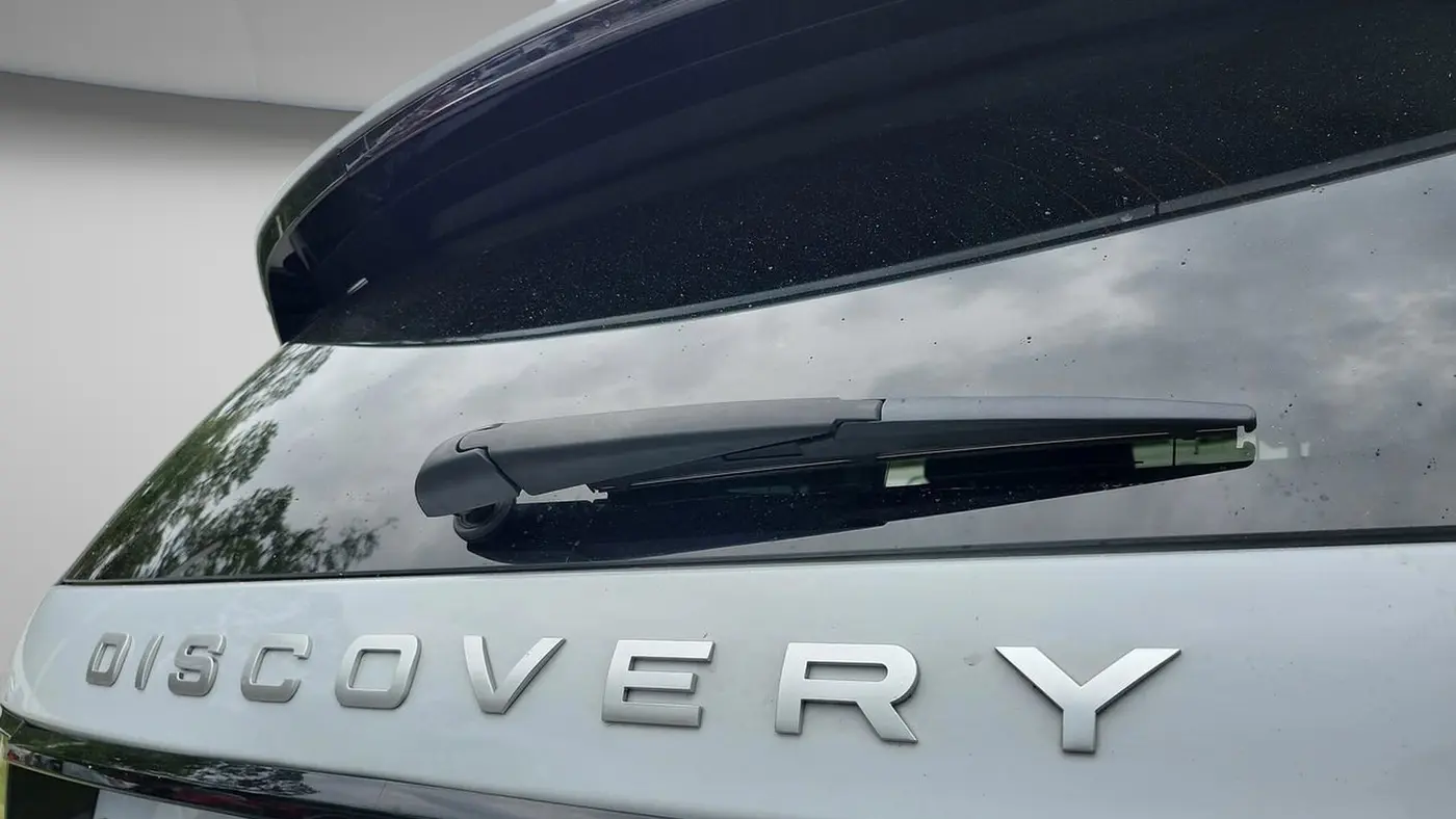 2020 Land Rover Discovery Sport P250 SE