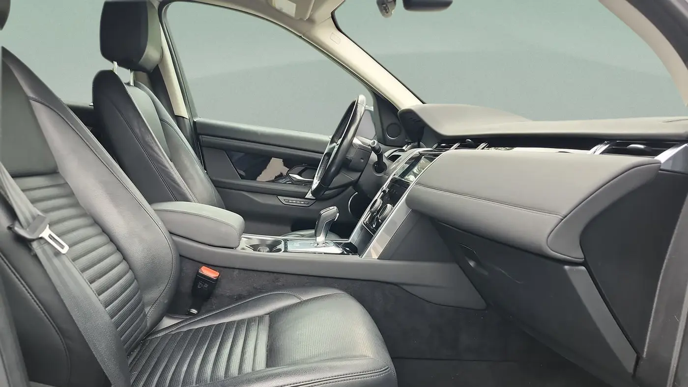 2020 Land Rover Discovery Sport P250 SE