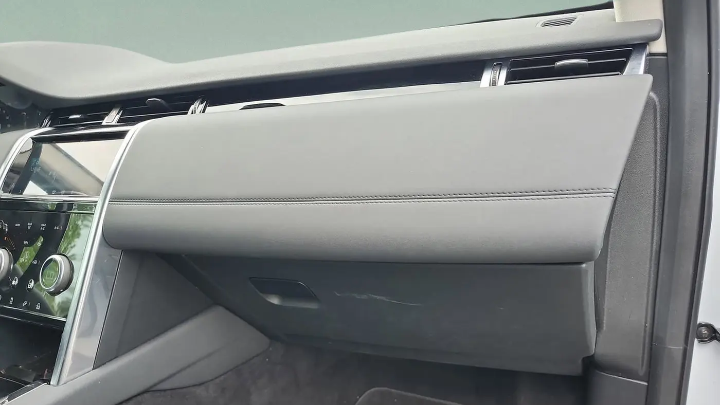 2020 Land Rover Discovery Sport P250 SE