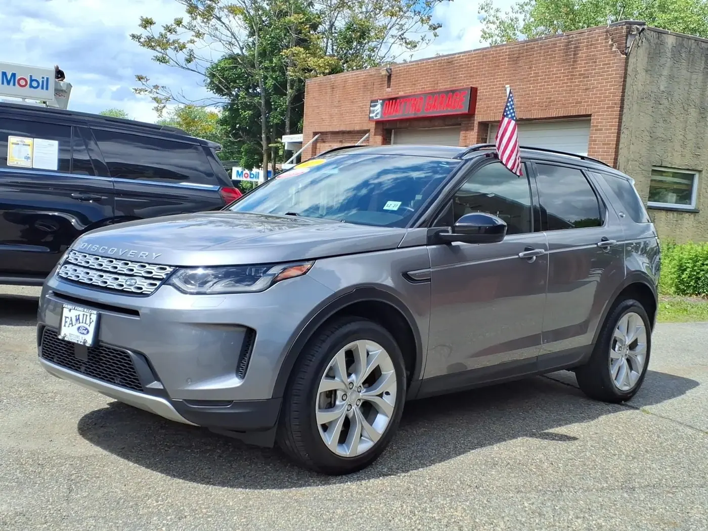 2023 Land Rover Discovery - $26,431