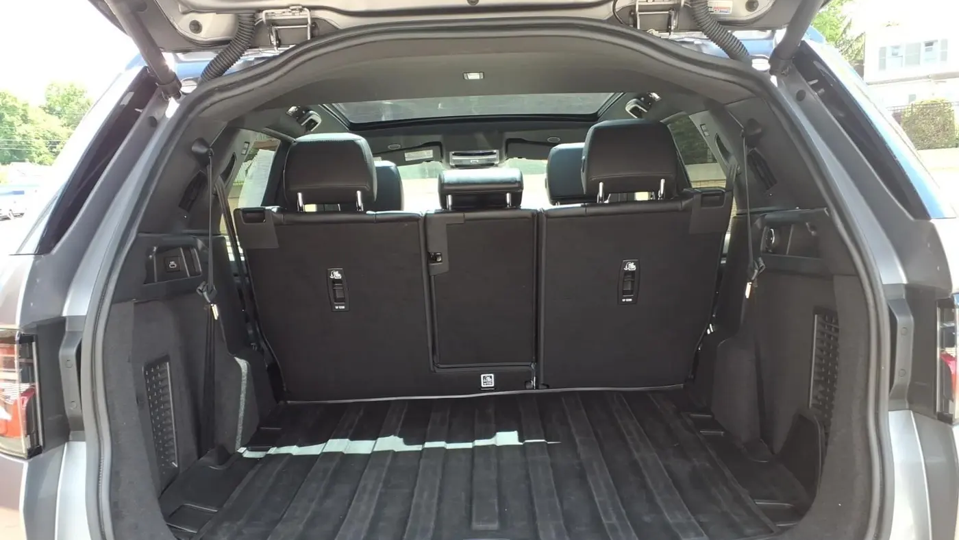 2023 Land Rover Discovery Sport P250 SE
