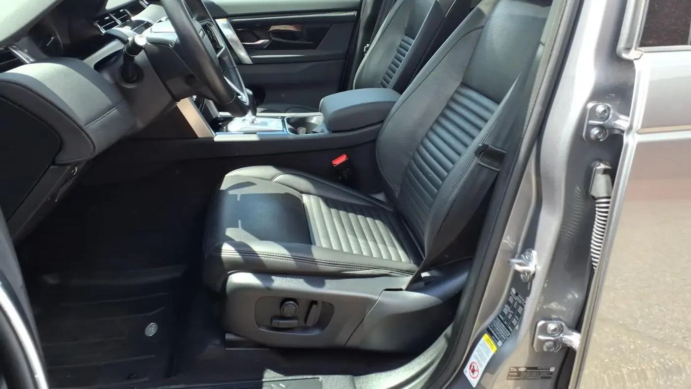 2023 Land Rover Discovery Sport P250 SE