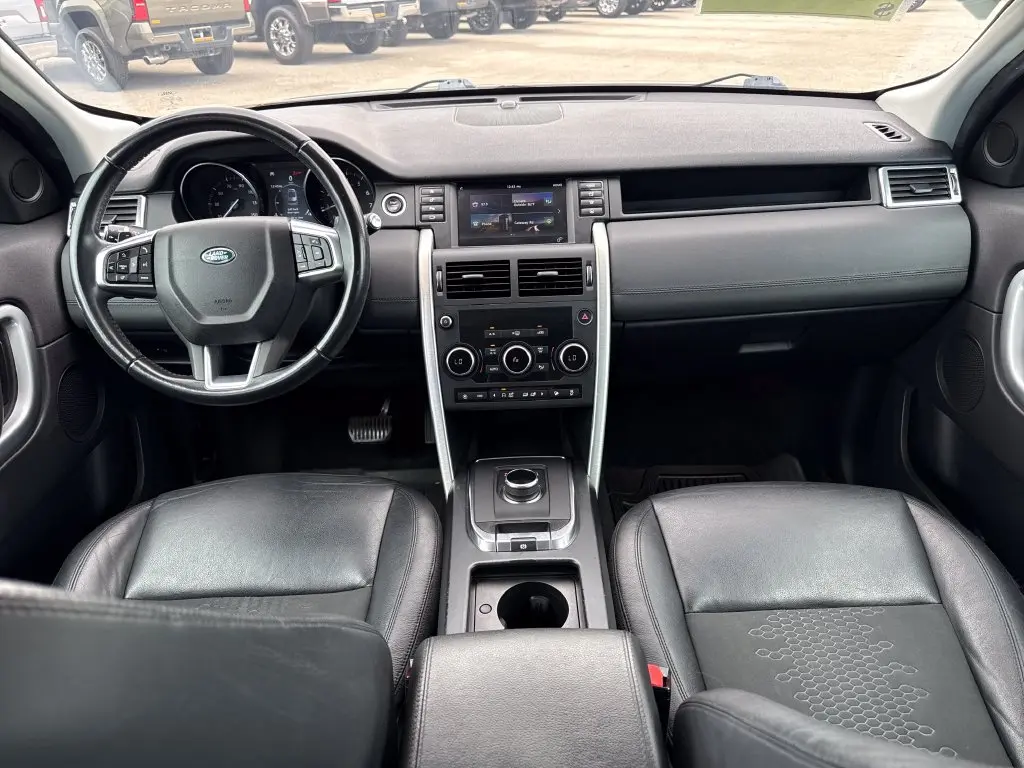 2018 Land Rover Discovery - $12,900