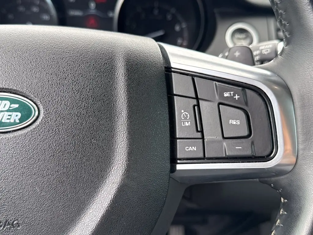 2018 Land Rover Discovery - $12,900