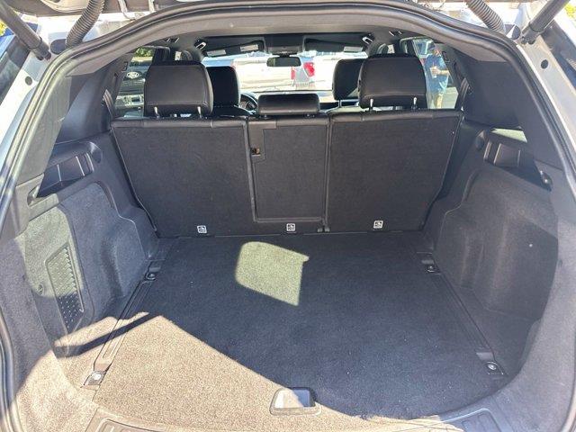 2019 Land Rover Discovery - $15,975