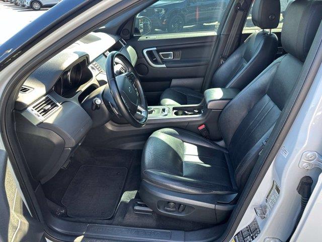 2019 Land Rover Discovery - $15,975