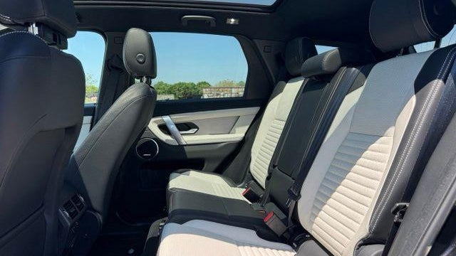 2022 Land Rover Discovery Sport P250 S R-Dynamic