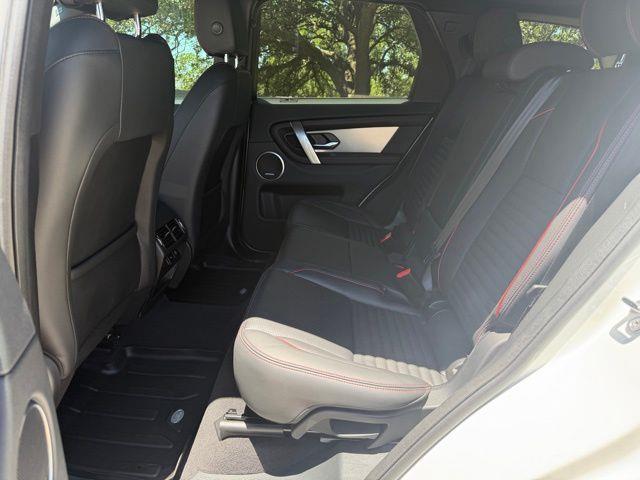 2023 Land Rover Discovery - $22,980