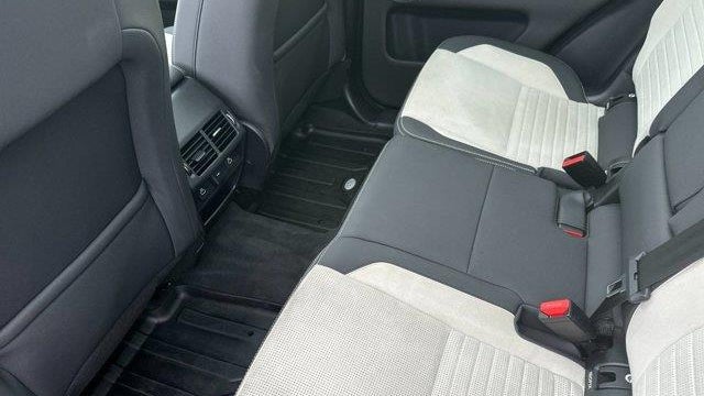 2022 Land Rover Discovery Sport P250 S R-Dynamic