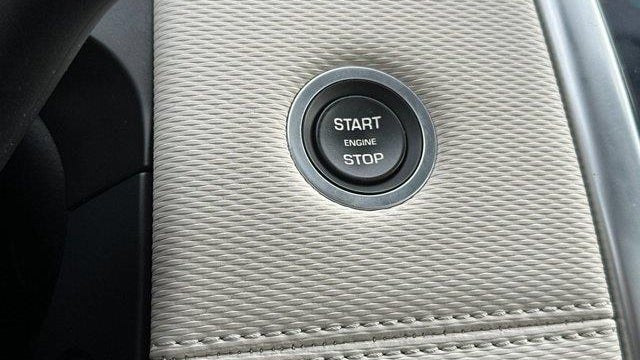 2022 Land Rover Discovery Sport P250 S R-Dynamic