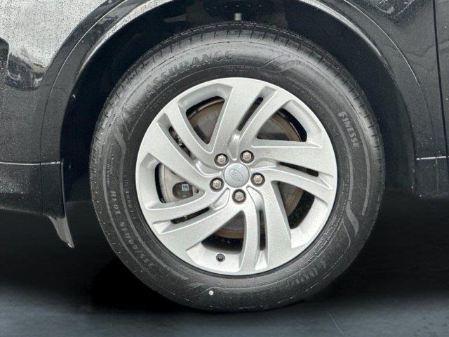 2022 Land Rover Discovery - $20,941