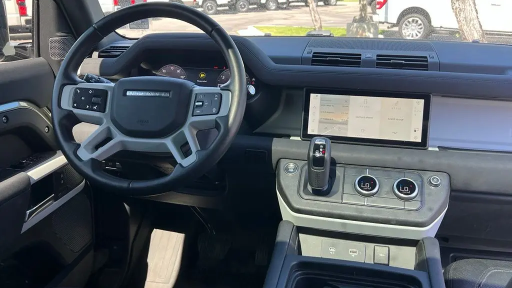 2023 Land Rover Defender 90 X-Dynamic SE