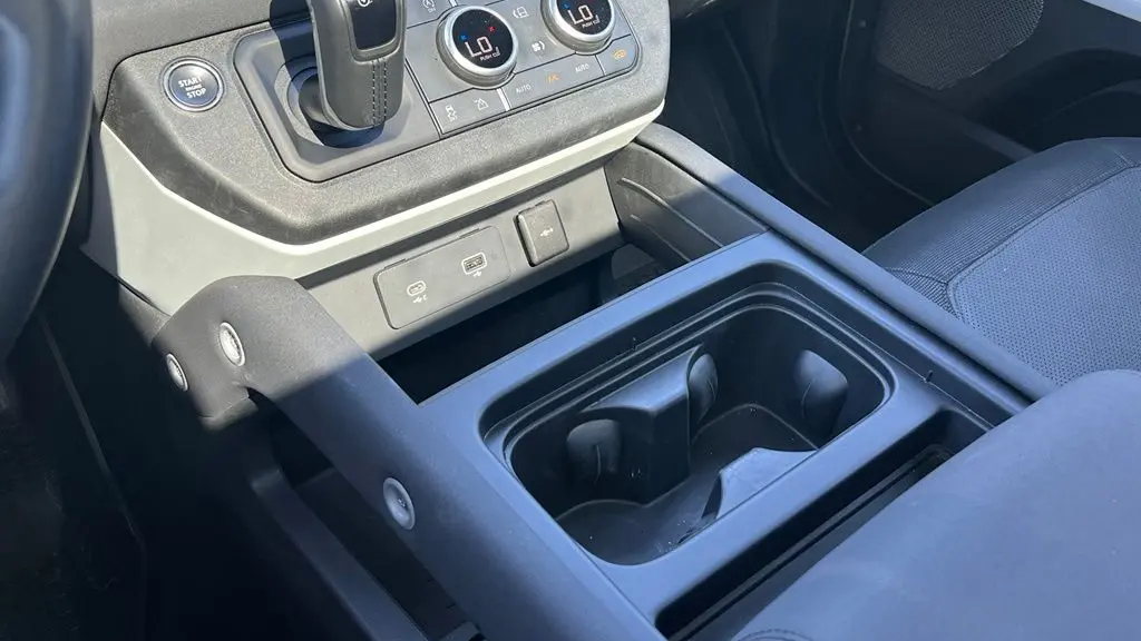 2023 Land Rover Defender 90 X-Dynamic SE