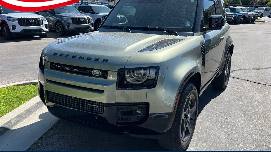 2023 Land Rover Defender 90 X-Dynamic SE