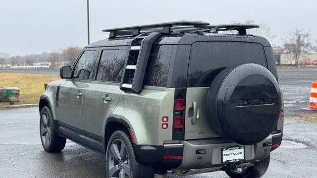 2023 Land Rover Defender 110 X-Dynamic SE