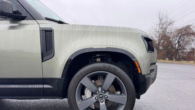 2023 Land Rover Defender 110 X-Dynamic SE