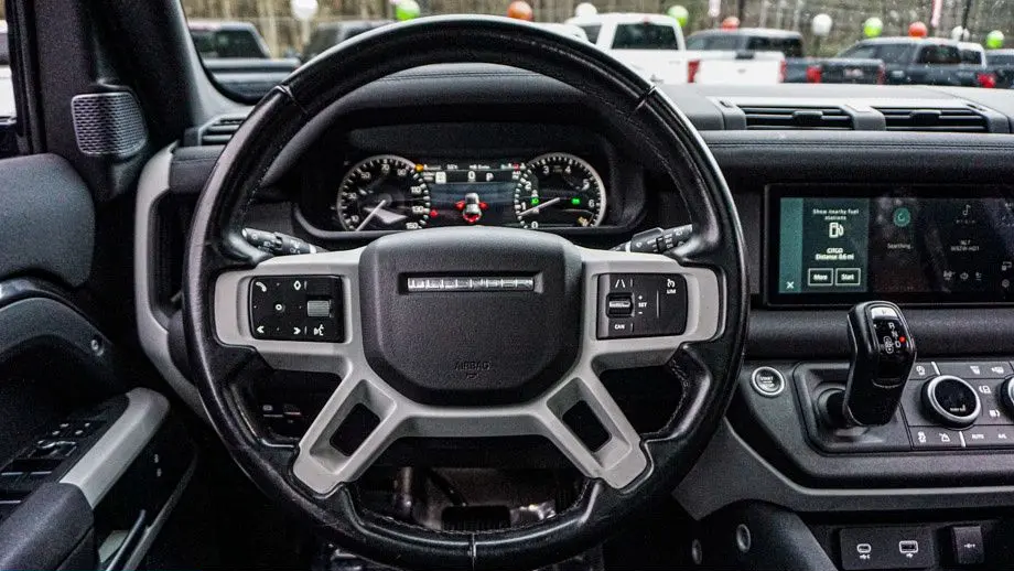2023 Land Rover Defender 110 X-Dynamic SE