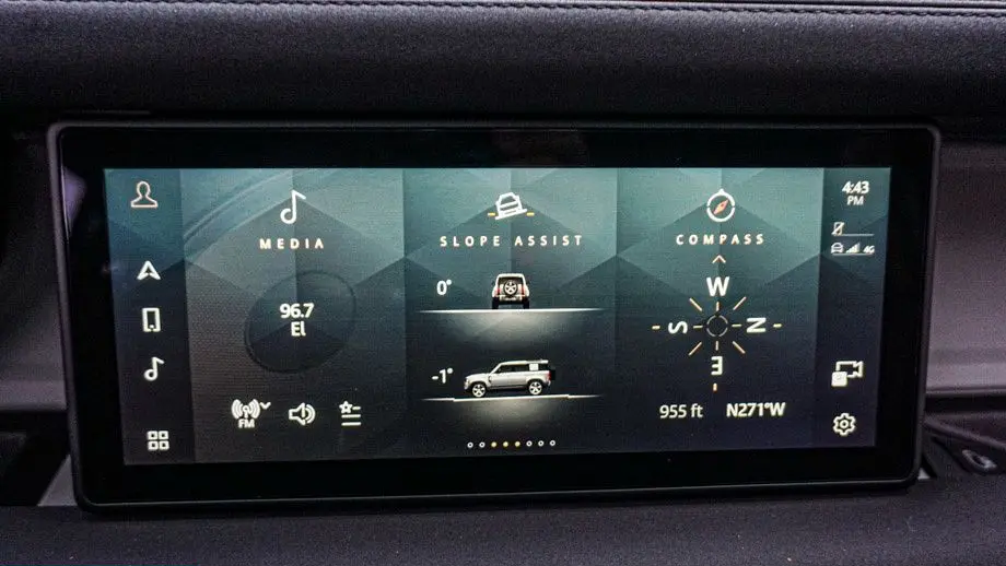 2023 Land Rover Defender 110 X-Dynamic SE