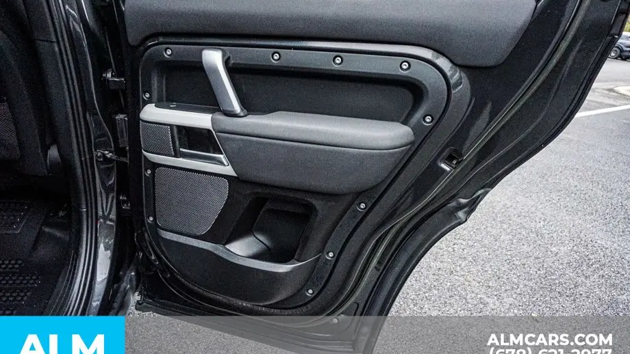 2023 Land Rover Defender 110 X-Dynamic SE