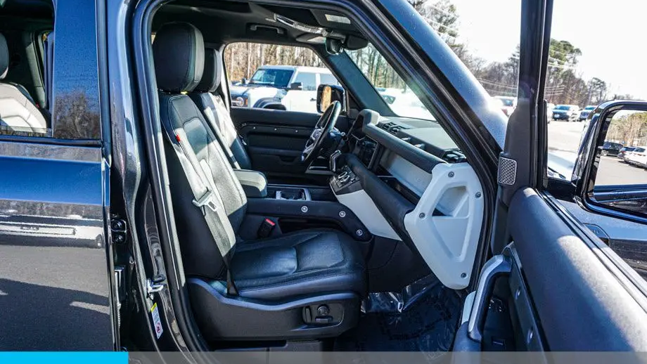 2023 Land Rover Defender 110 X-Dynamic SE