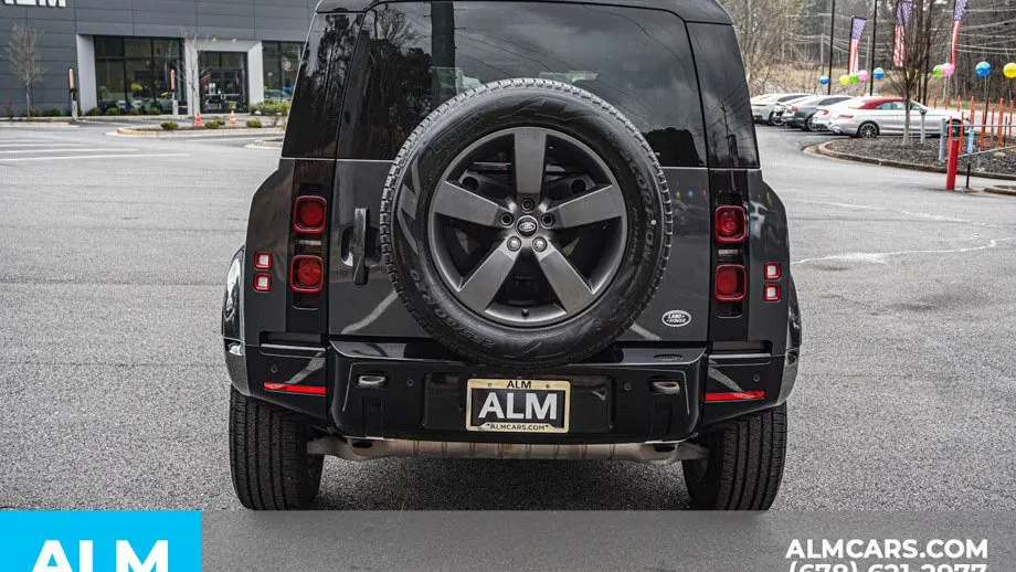 2023 Land Rover Defender 110 X-Dynamic SE