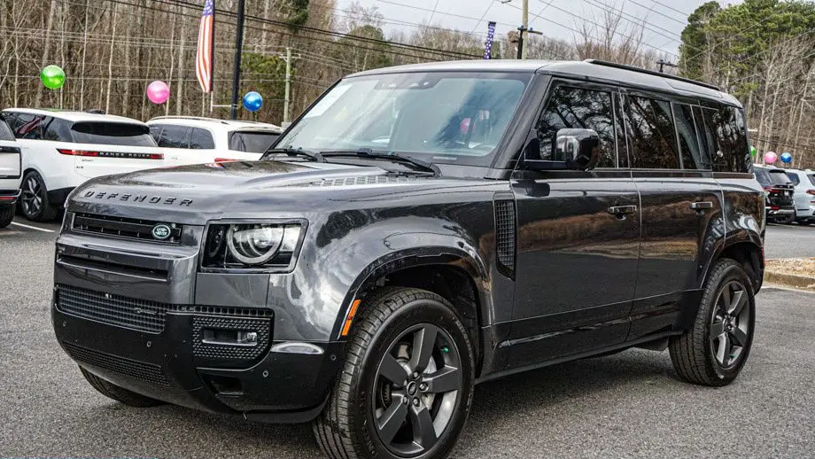 2023 Land Rover Defender 110 X-Dynamic SE