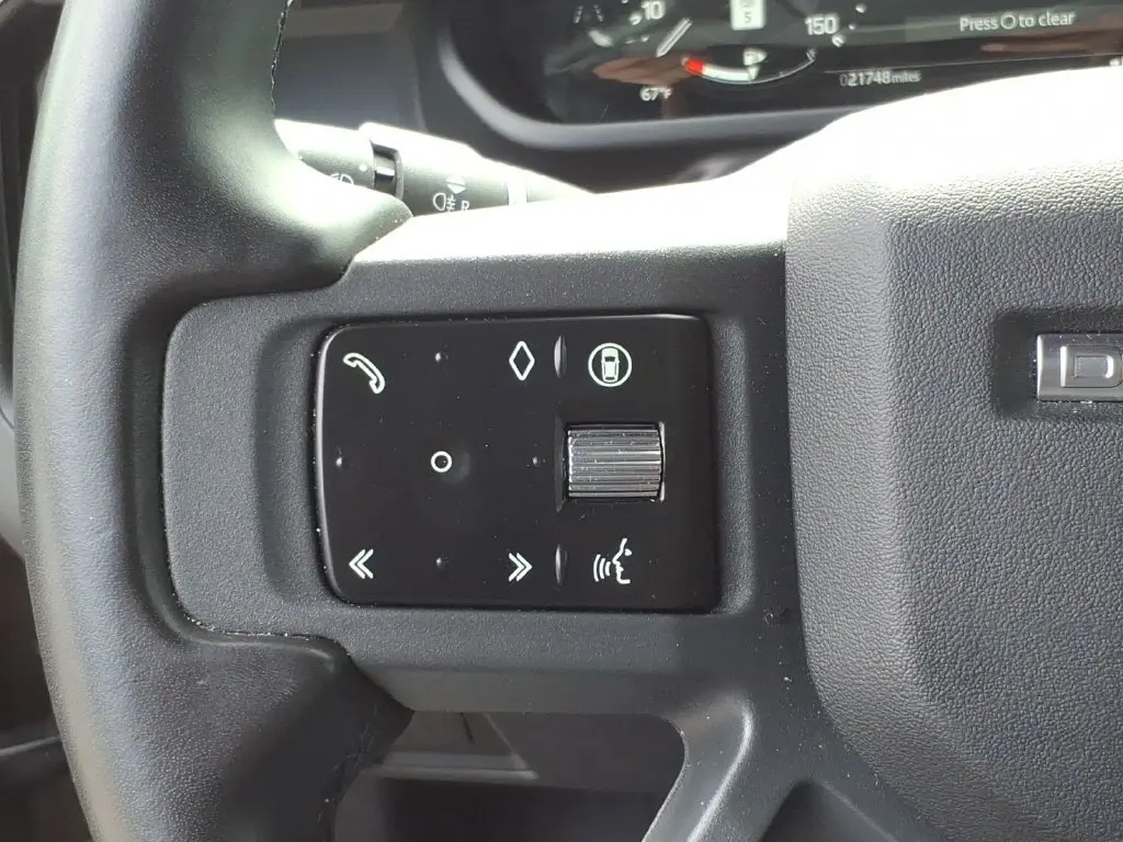 2025 Land Rover Defender - $67,990