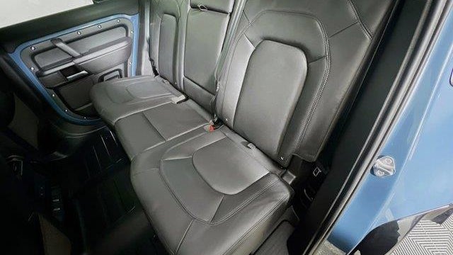 2026 Land Rover Defender 110 P400 X-Dynamic SE